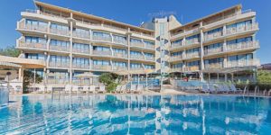 Акції “-20%” +”2 дітей безкоштовно”+”1 ніч в подарунок” в Aquamarine 4*