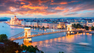ВОГНІ БУДАПЕШТУ