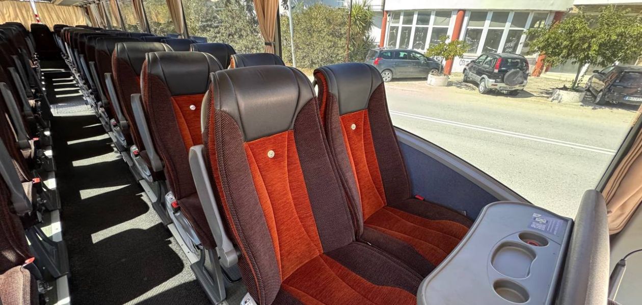greece-bus